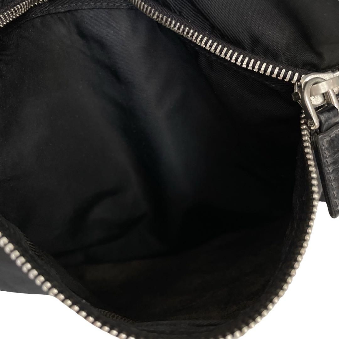 希少 プラダ 三角ロゴ ナイロン 黒 ブラック ショルダーバッグ 4681