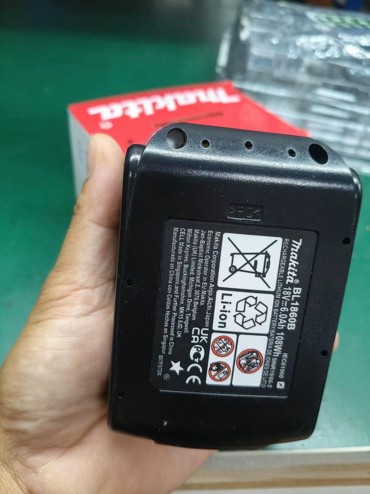 Makita 18V 新品・日本製 BL1860B マキタ 純正バッテリー6Ah
