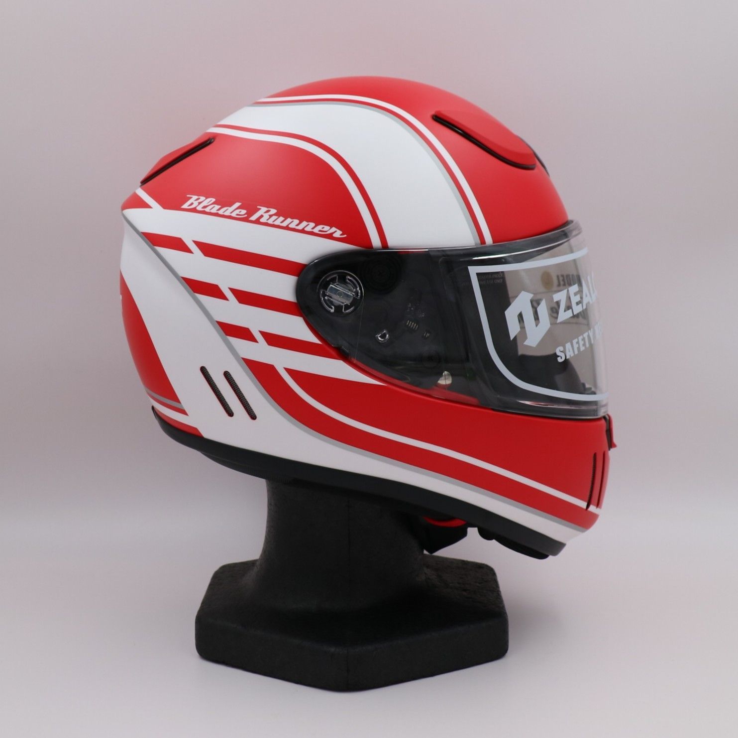 zealot ブレードランナー シールド2枚オマケ zealot ブレードランナー