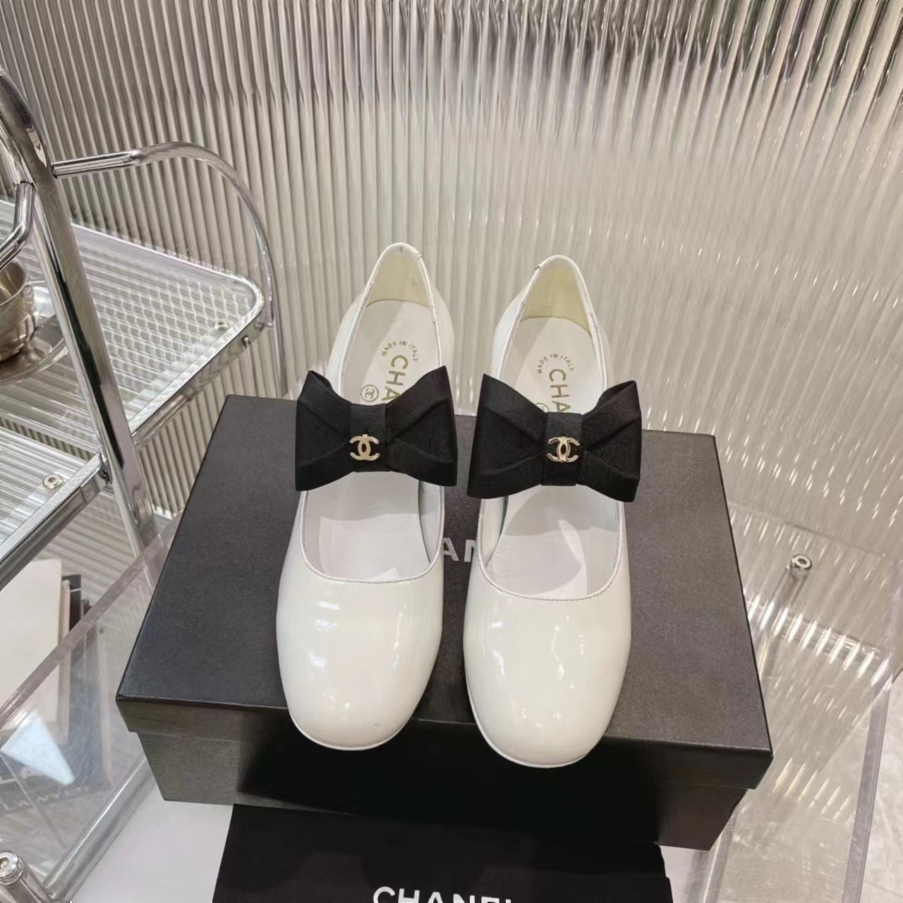 【CHANEL】新作リボンメアリージェンシングルシューズ