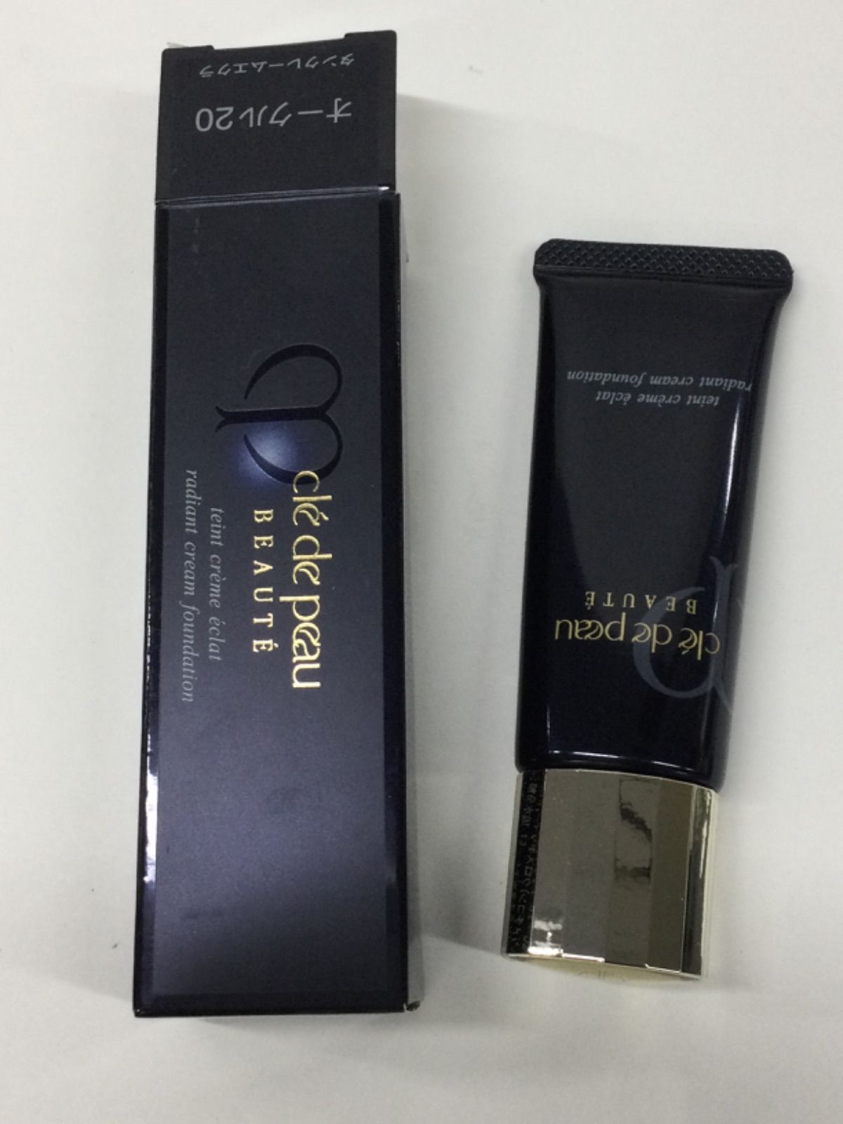F988 K Cle de Peau Beaute クレ・ド・ポーボーテ タンクレーム