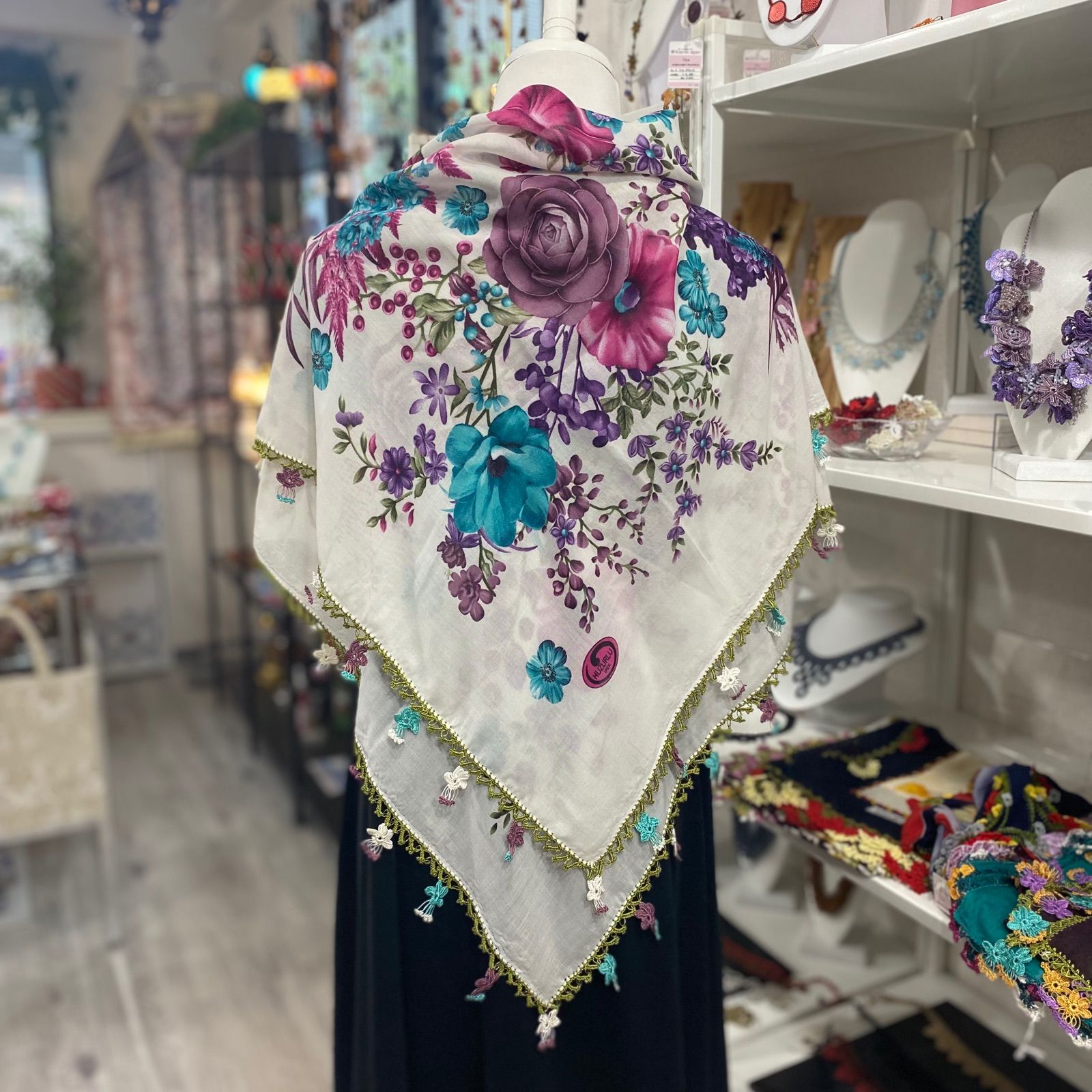 トルコの伝統工芸・人気の「オヤスカーフ」商品番号⑧ カジュアル