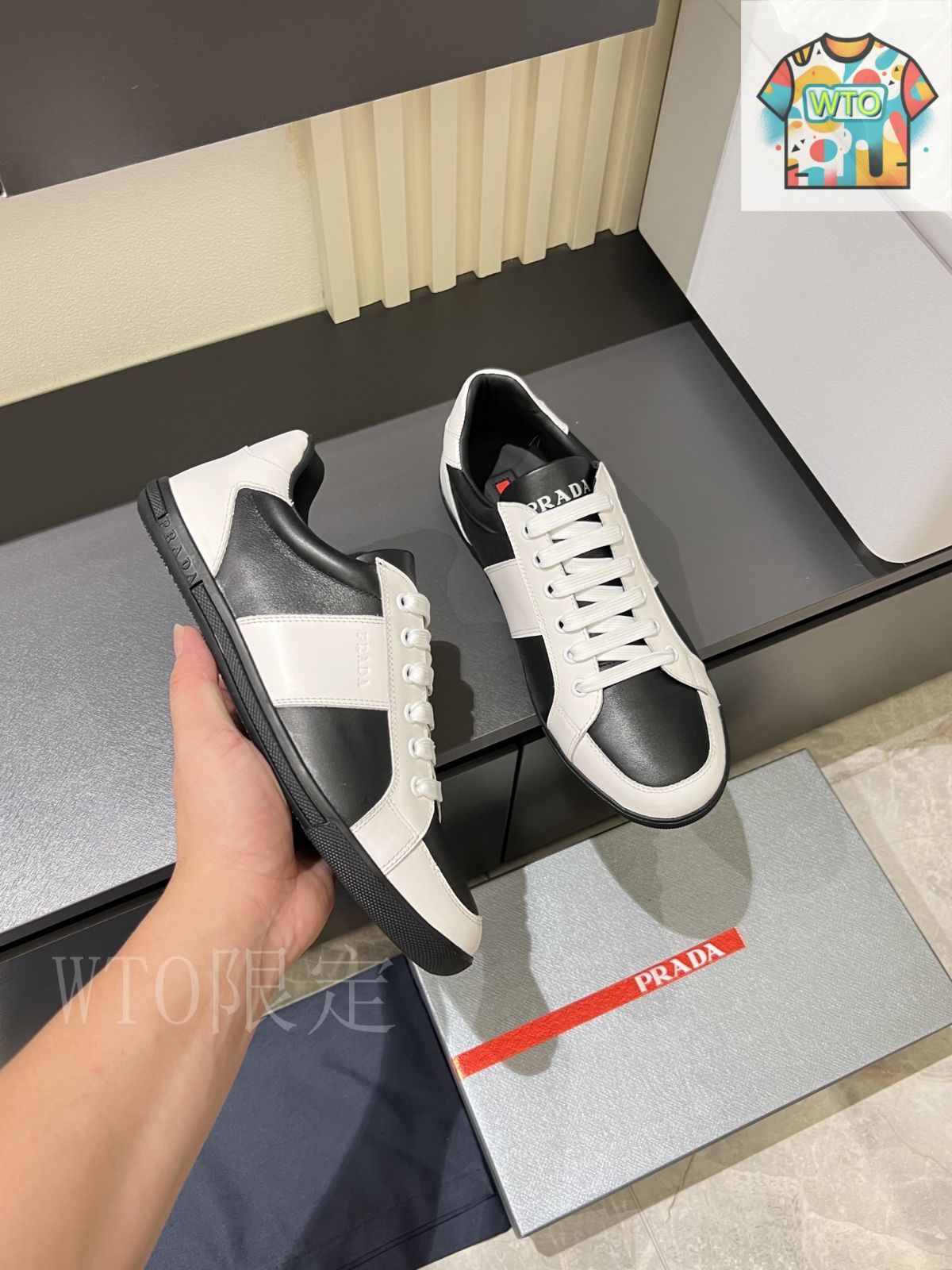プラダ セール】プラダ☆レザー ロゴ スニーカー☆2EG400 3ON8 (PRADA