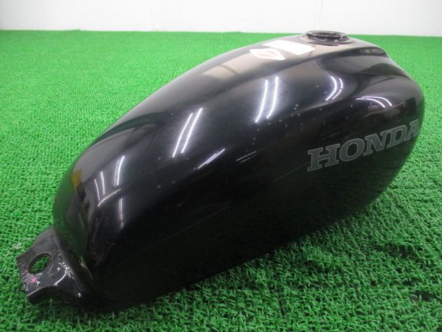 CB400SS タンク 黒 ホンダ 純正 中古 バイク 部品 NC41 コケキズなし 修復素材に ノーマル戻しに ペイント素材に そのままでも使える 72 CB400SS タンク 黒 ホンダ 純正 バイク 部品 NC41 コケキズなし 修復