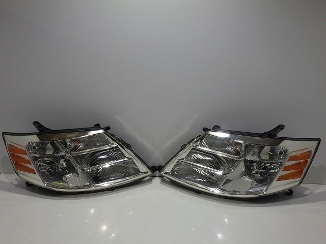 三菱 デリカ D:5 /CV5W HID ヘッドライトセット 100-87918 三菱 デリカ D5 純正 HID ヘッドライト 左右 100-87918 CV1W