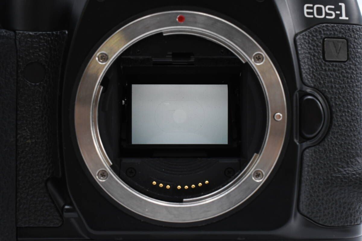 Canon EOS ひらき Kiss X3 一眼レフ フルセット a3709