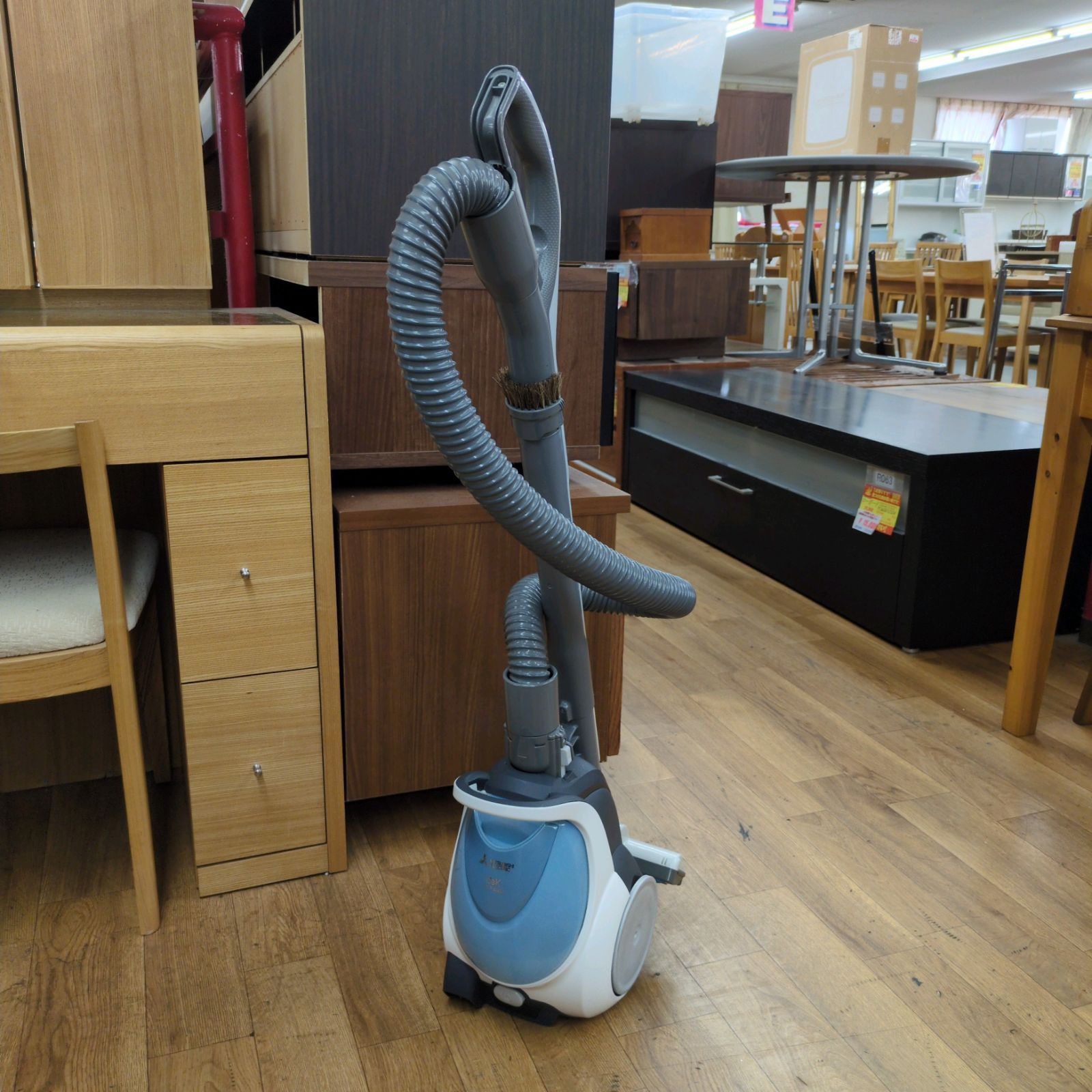 J549 ☆2017年製☆MITSUBISHI☆紙パック式掃除機☆TC-FXG5J-A - メルカリ