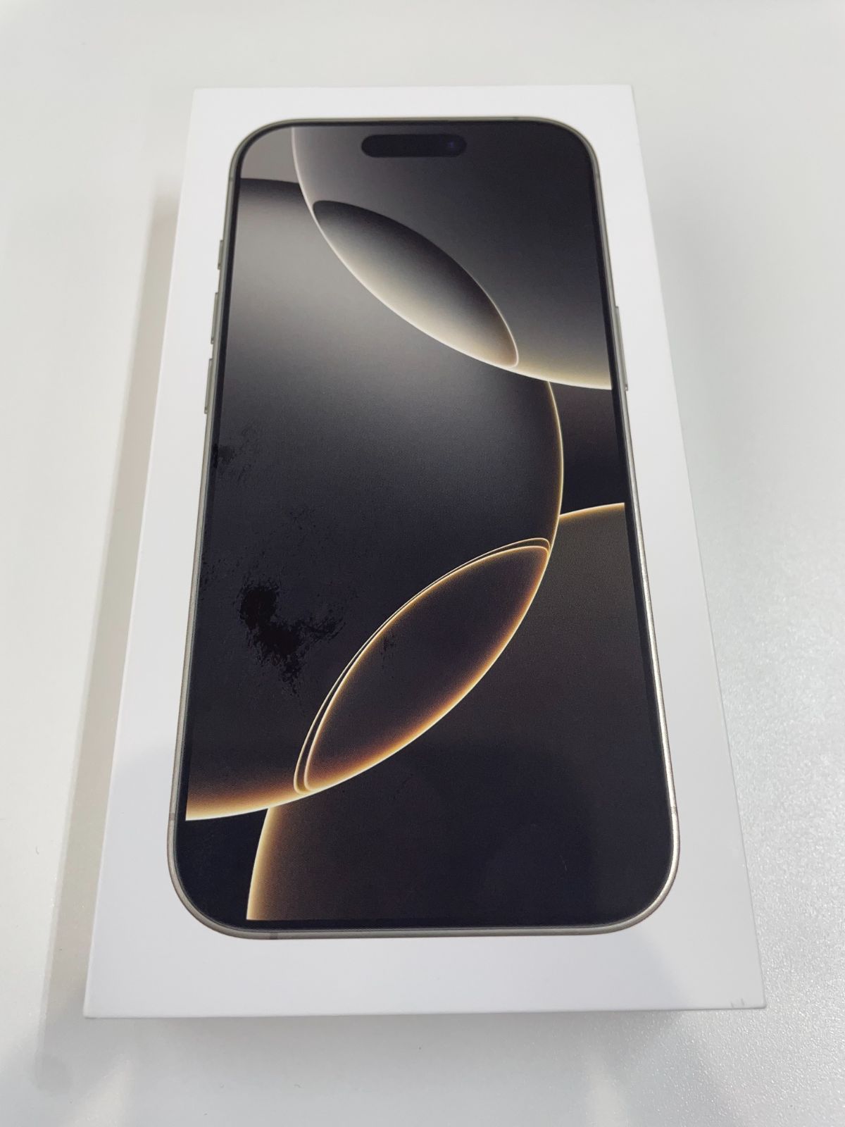 極美品 Apple iPhone 16 Pro 256GB ナチュラルチタニウム バッテリー