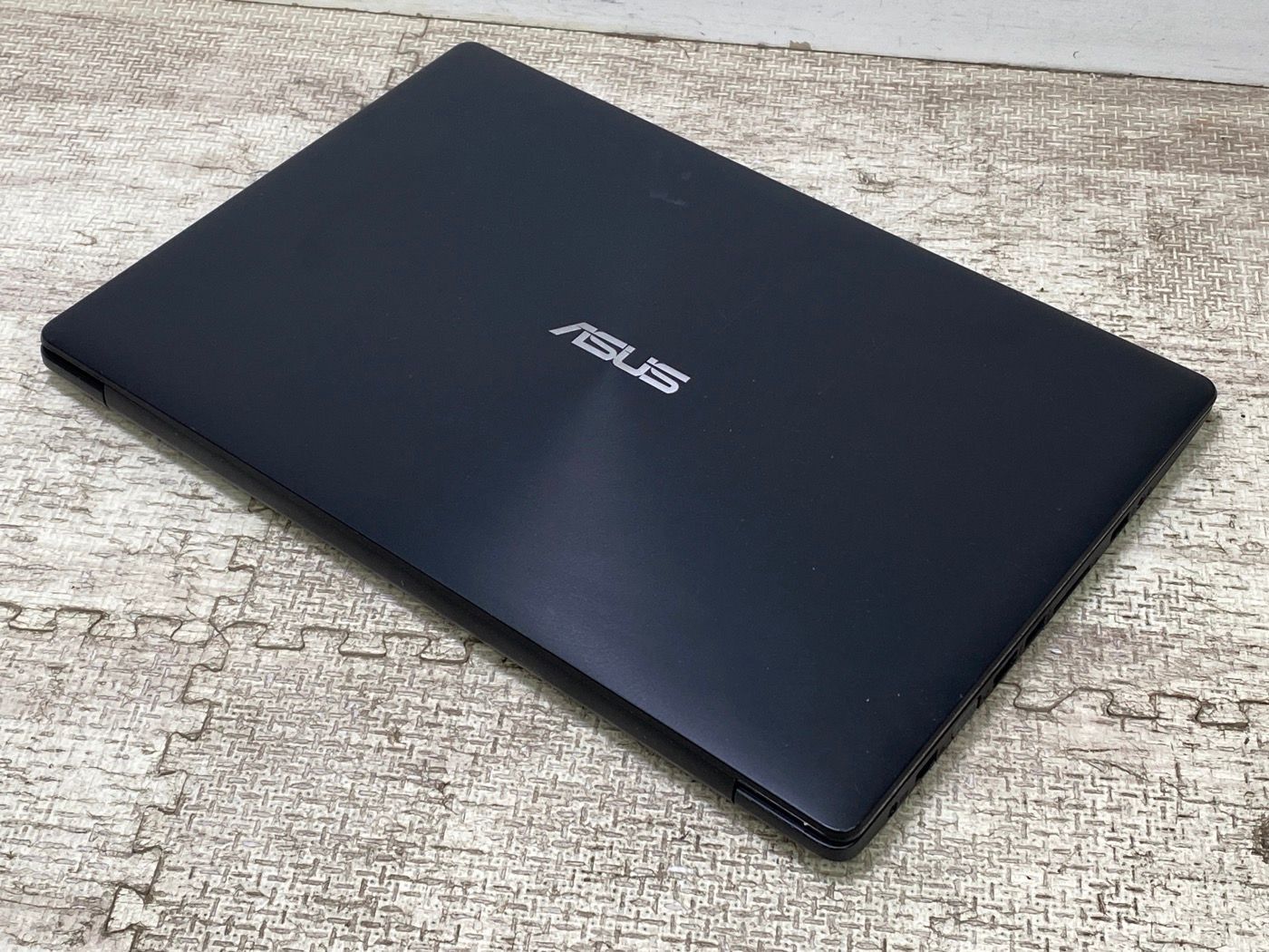 ASUS X553M ノートPC Celeron Dual-Core N2830 4GB IK016