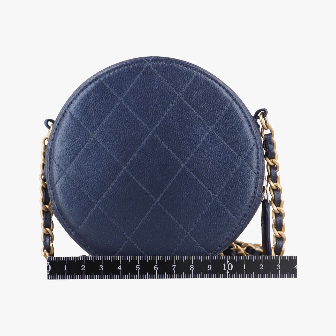 シャネルChanelラウンド パールスネイビーラムスキンAP099929212582