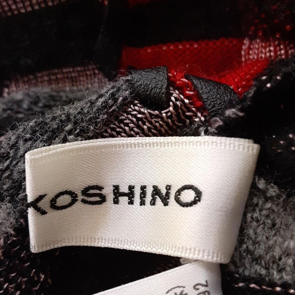 HIROKO KOSHINO - HIROKO KOSHINO(ヒロココシノ) 長袖セーター サイズ40 M レディース - アイボリー タートルネック HIROKO KOSHINO(ヒロココシノ) 長袖セーター サイズ40 M