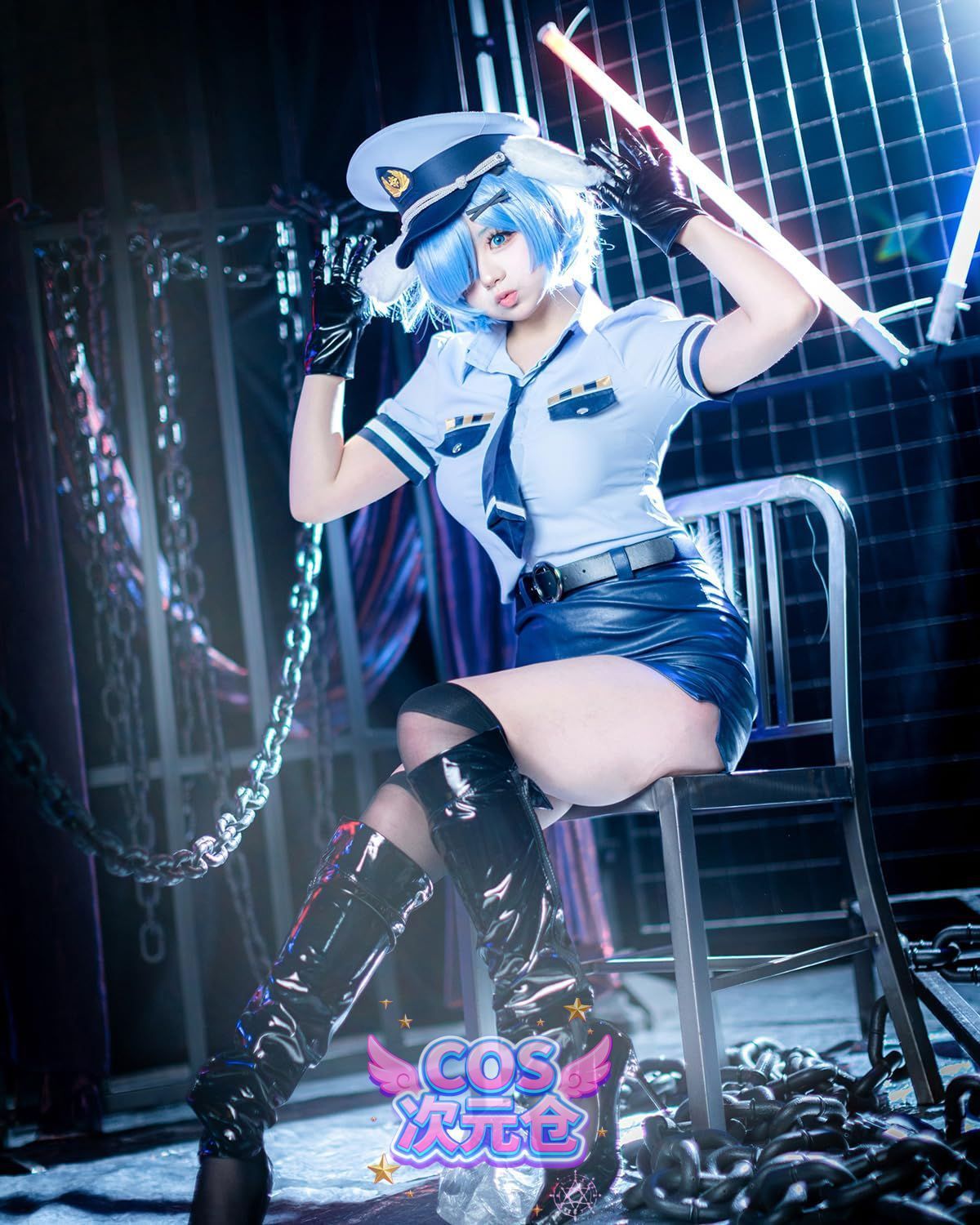 レム 犬の警察官 ウィッグ付き 神併 Re ０から始まる異世界生活 コスプレ ウィッグ付き レム ラム エミリア 菜月昴 コスプレ メイド服 リゼロ コスプレ衣装 大人用