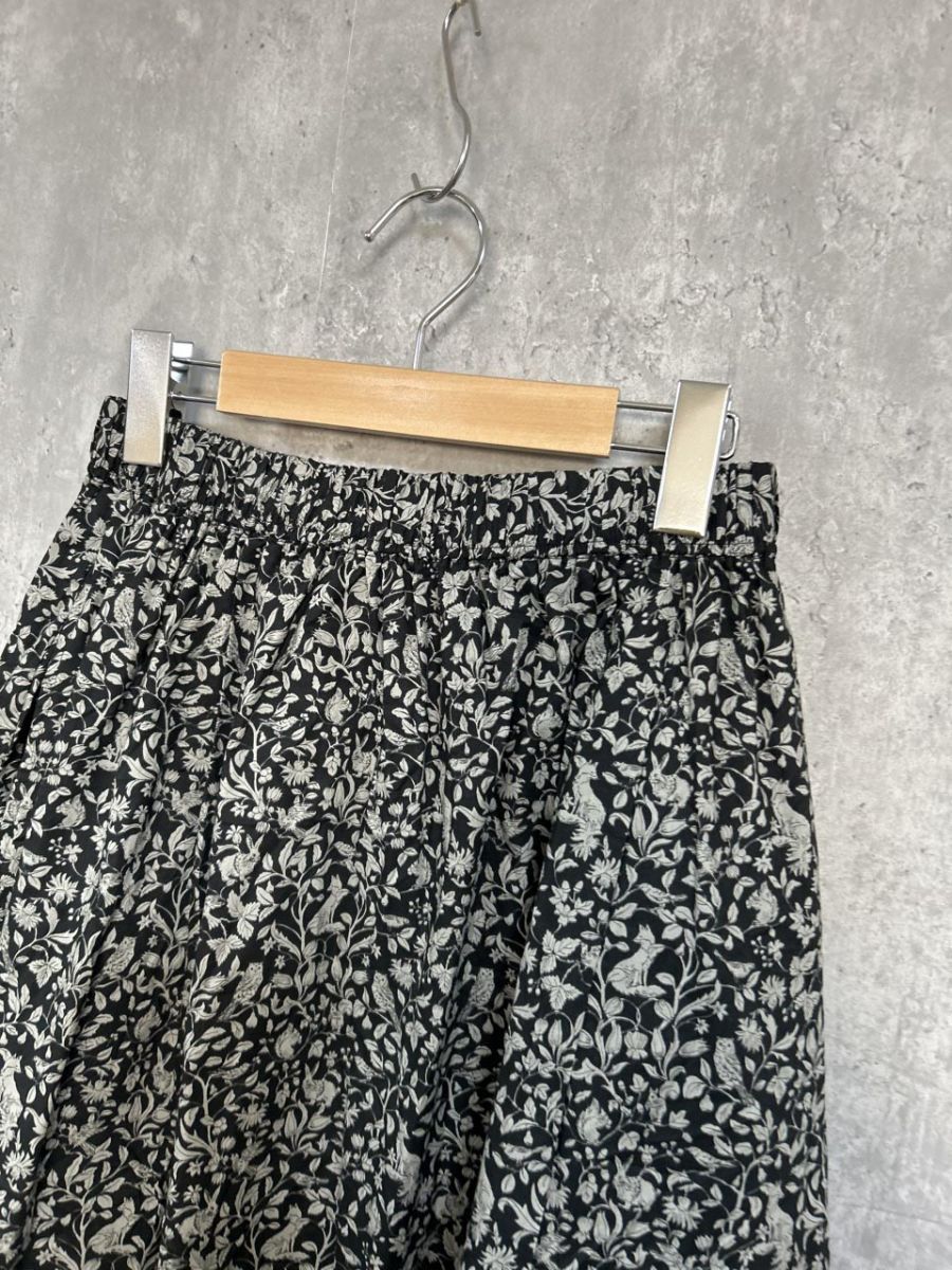 オオカミとフクロウ 花柄 総柄 フ スカート 白 ◎レディース