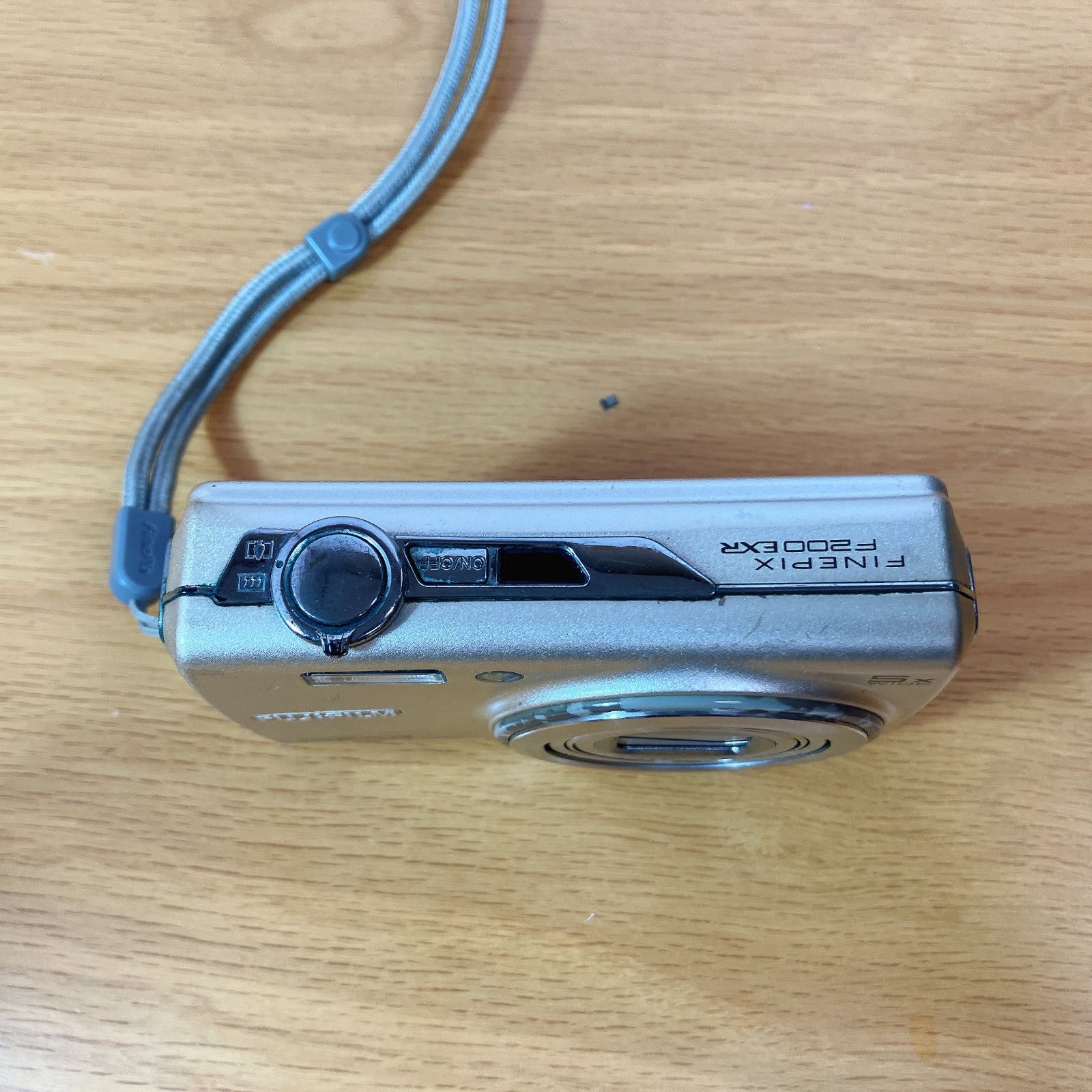 専用 FUJIFILM FinePix F200EXR コンデジ 動作未確認 バッテリーなし