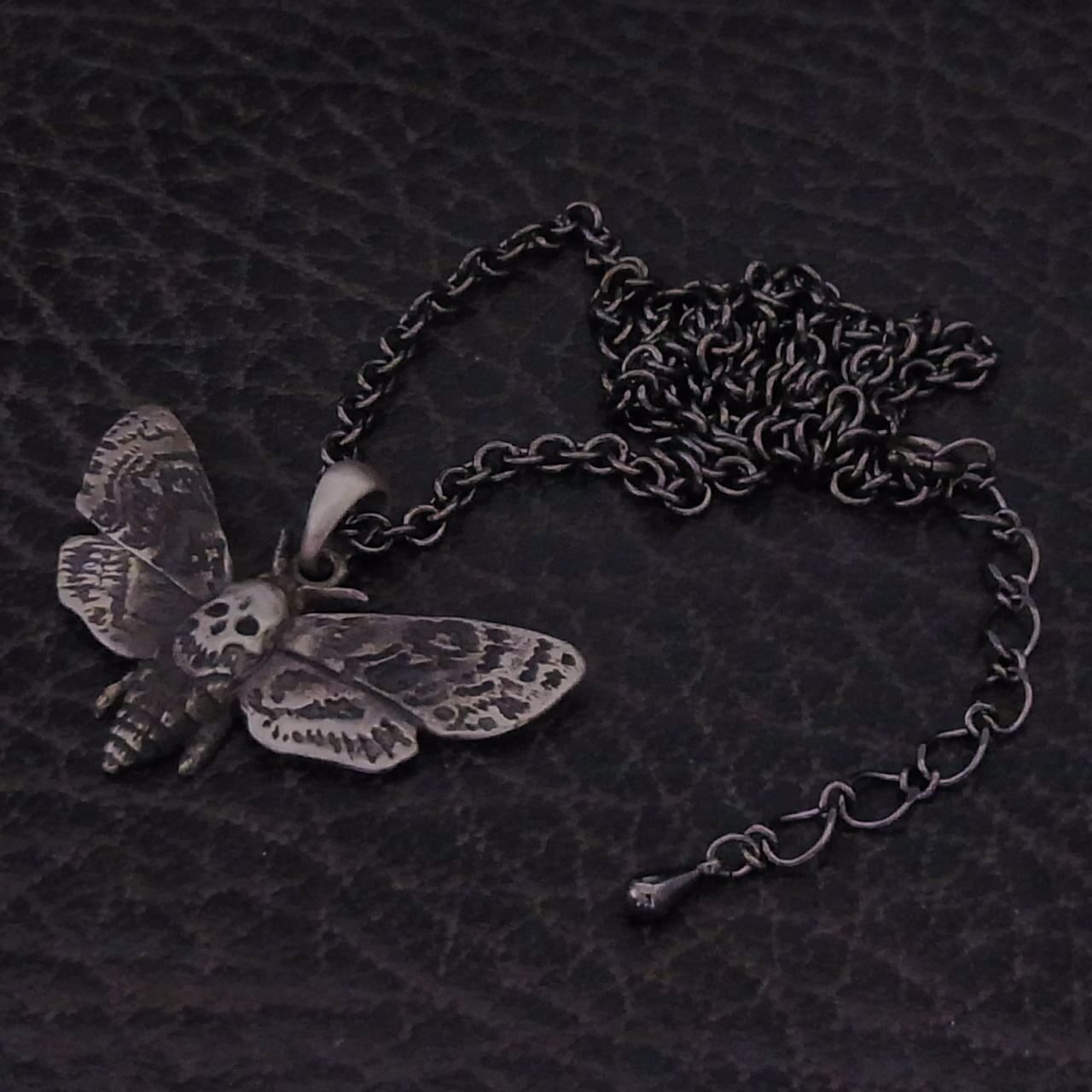 BLIND RABBIT（ブラインドラビット）メンガタスズメPENDANT - メルカリ