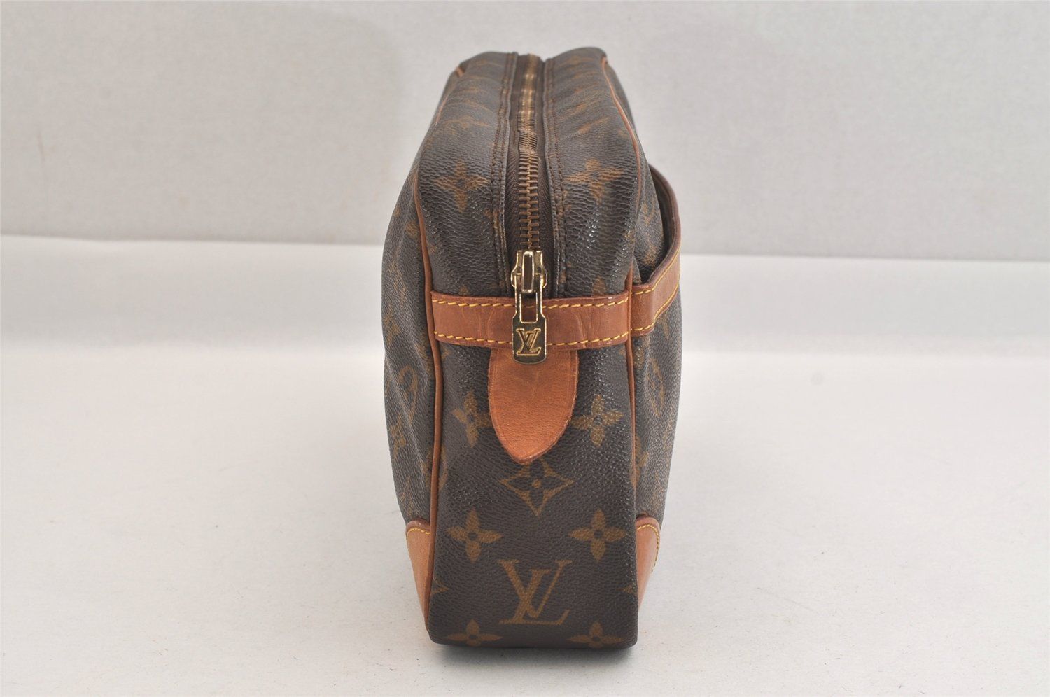 LOUIS VUITTON ルイヴィトン モノグラム コンピエーニュ 28