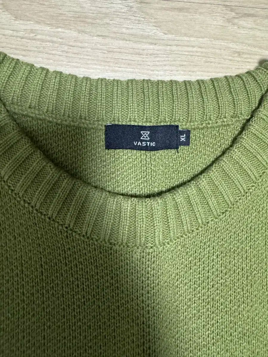 XL バスティック ニットベスト ,状態良い中古はお安く売れます