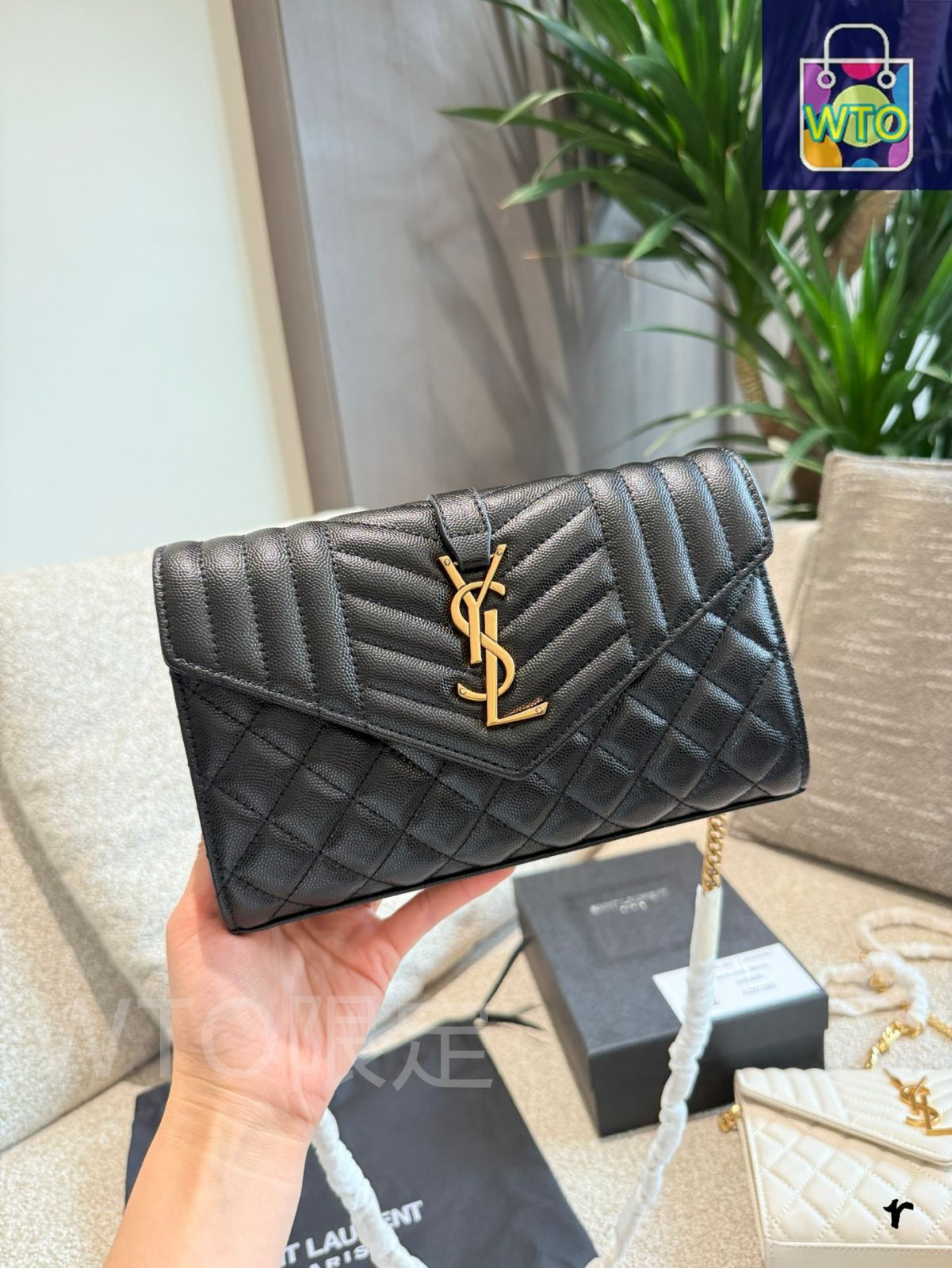 今日特価】YSL Saint Laurent New Envelope Bag Small Grain