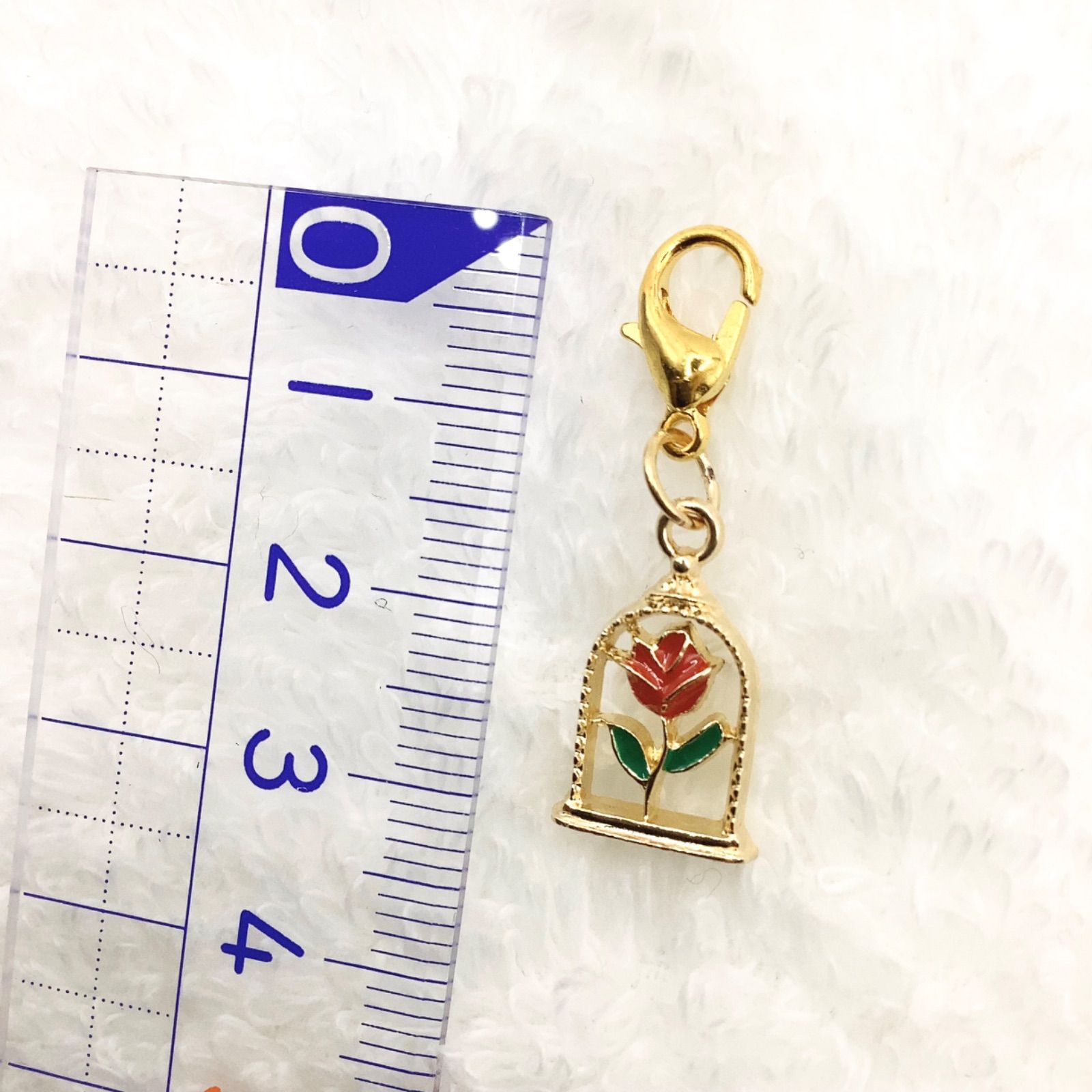No,321 アンティーク調 薔薇のチャーム3点セット - メルカリ