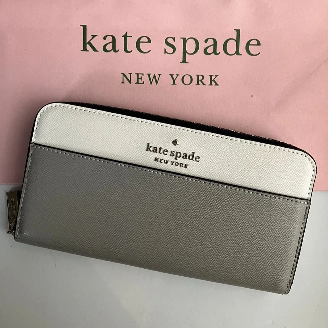 人気大割引 Kate Spade ケイトスペード ラウンドファスナー 長財布