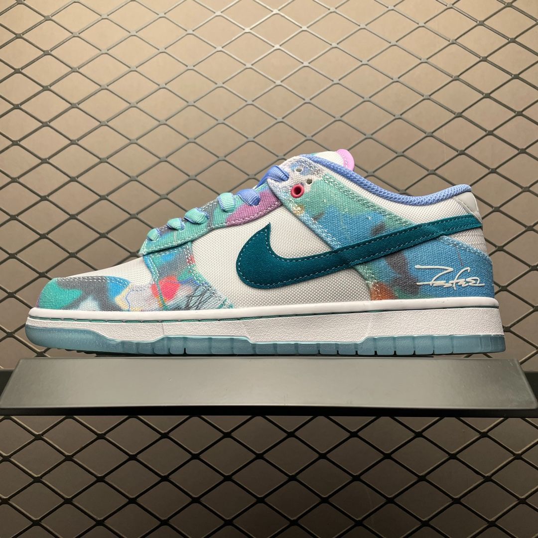 Nike SB Dunk Low "White and Geode Teal フューチュラ × ナイキ SB ダンク ロー "ホワイト アンド ジオードティール ナイキ