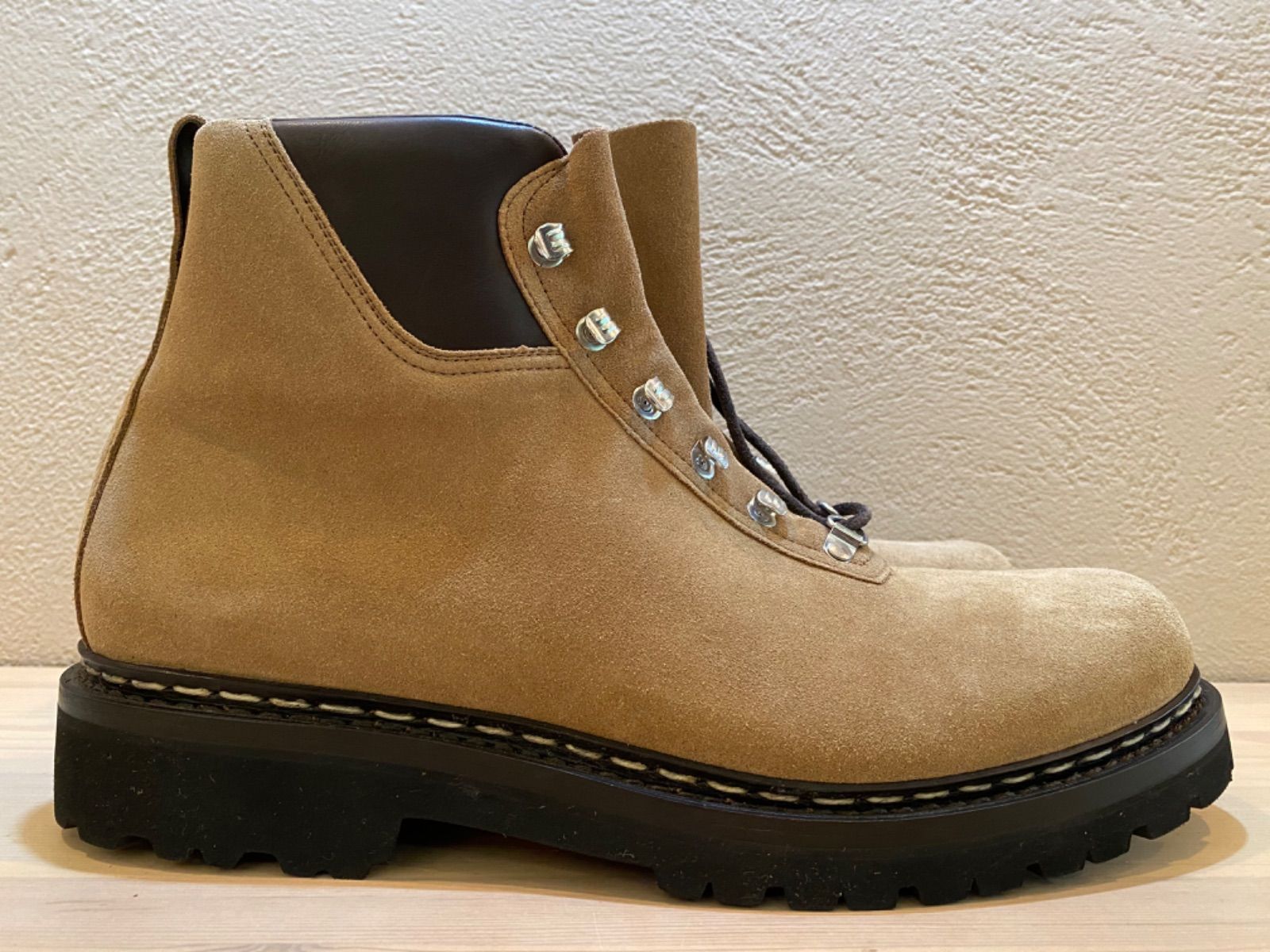 新品 エシュン HESCHUNG スエード マウンテンブーツ Vibram