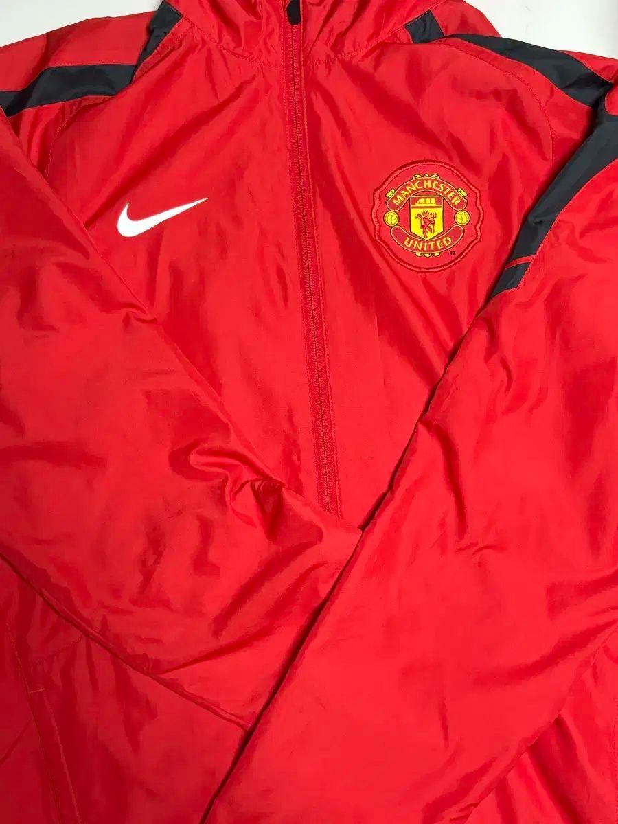 Nike Manchester United ウィンドブレーカー 楽天市場】マンチェスターユナイテッド ウインドブレーカー