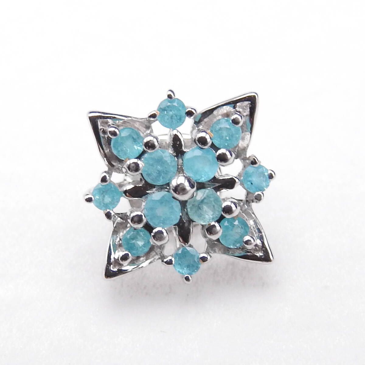 ☆天然石☆無処理 ミャンマー産 本翡翠 K18 AU750刻印（精巧彫刻）美品