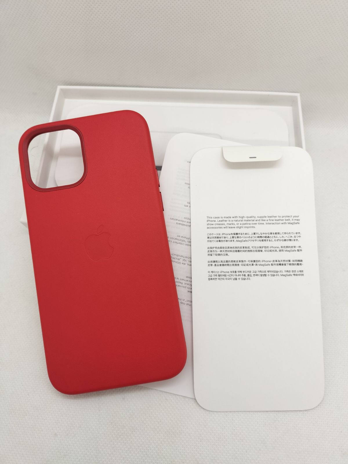 未開封 Apple純正/国内正規品 iPhone 12/12Pro用レザーケース