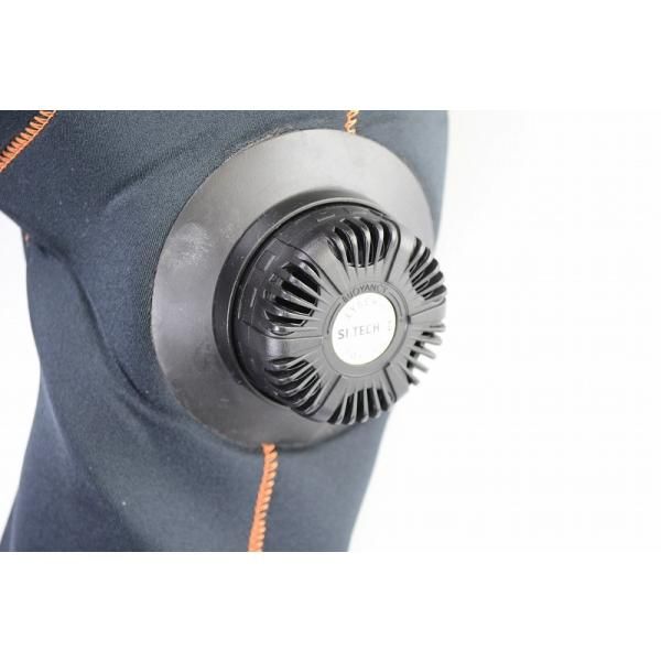 AQUALUNG アクアラング 5mm 女性用 ドライスーツ（166cm/50kg