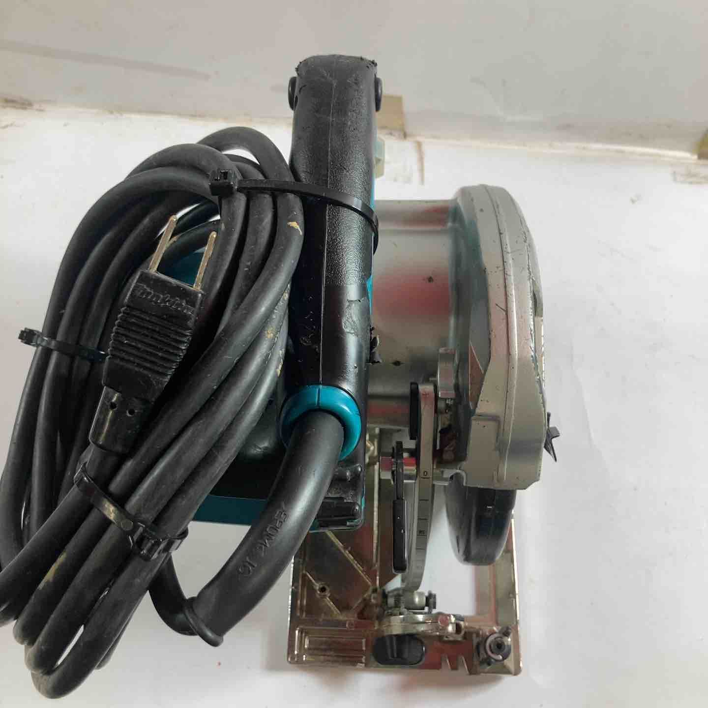 マキタ makita 電子マルノコ HS6303 川崎店