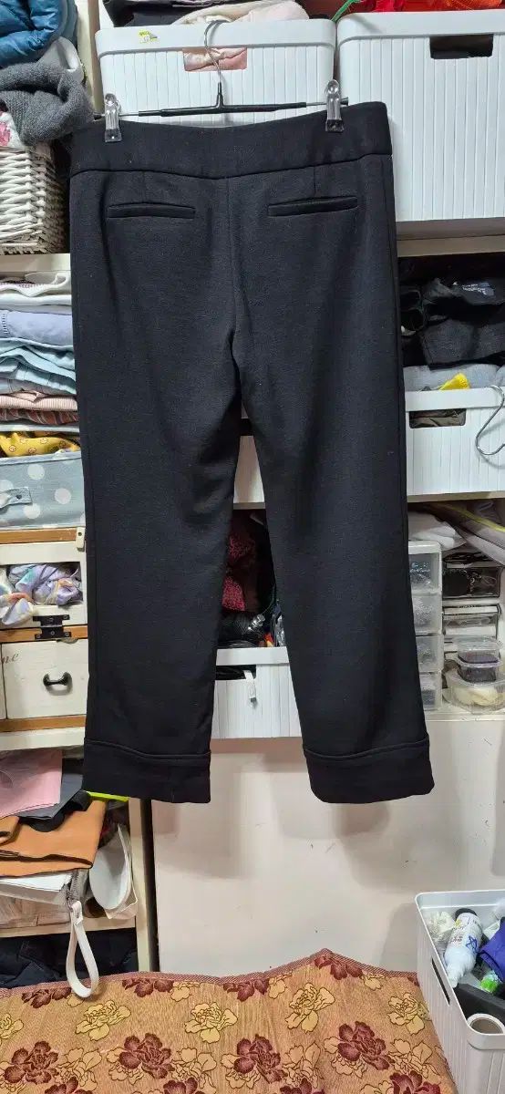スラックス