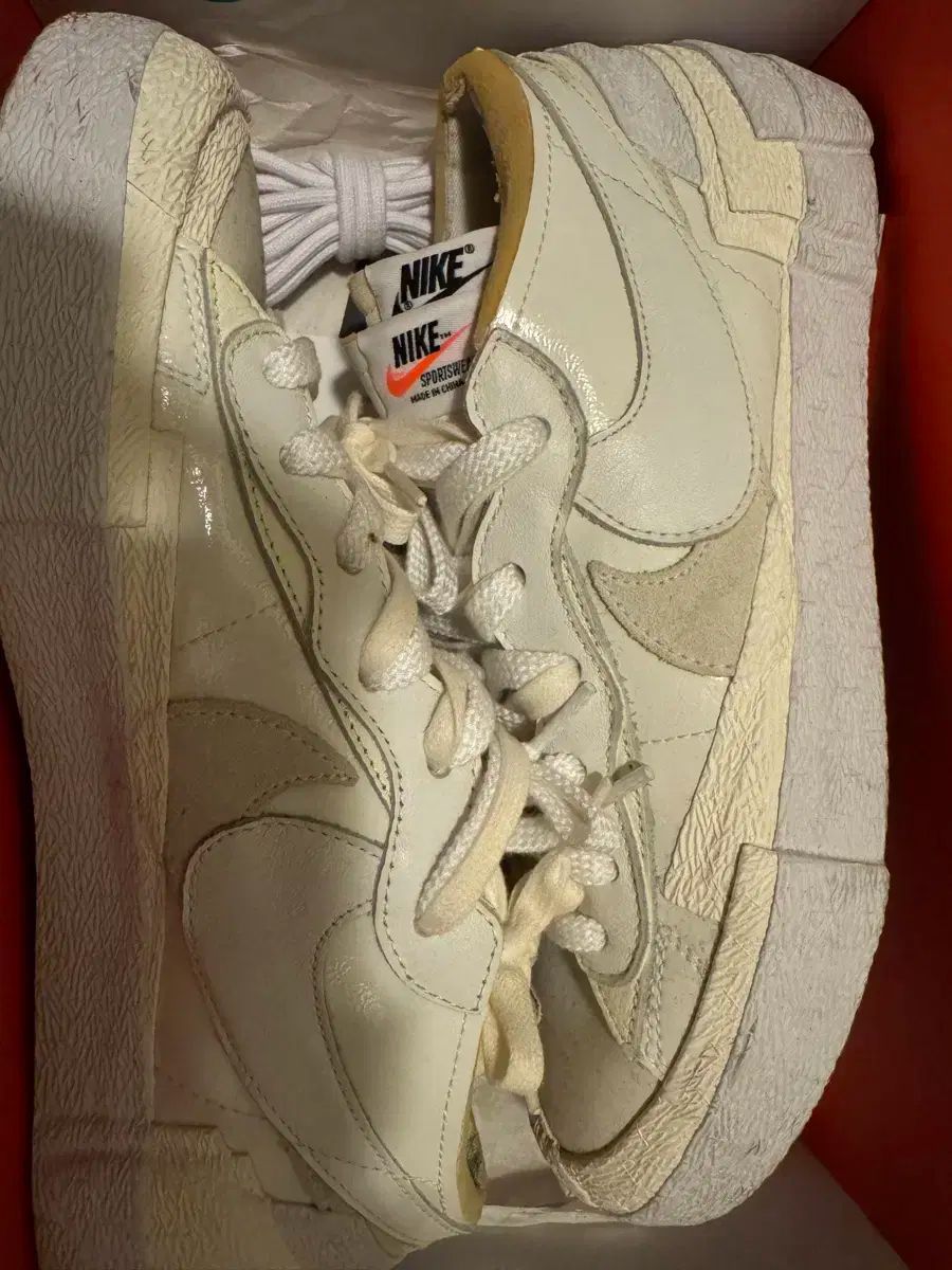 sacai