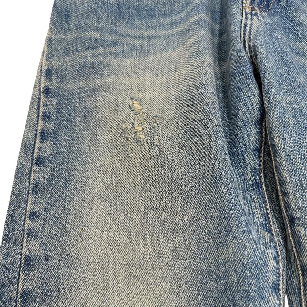 ブルー
