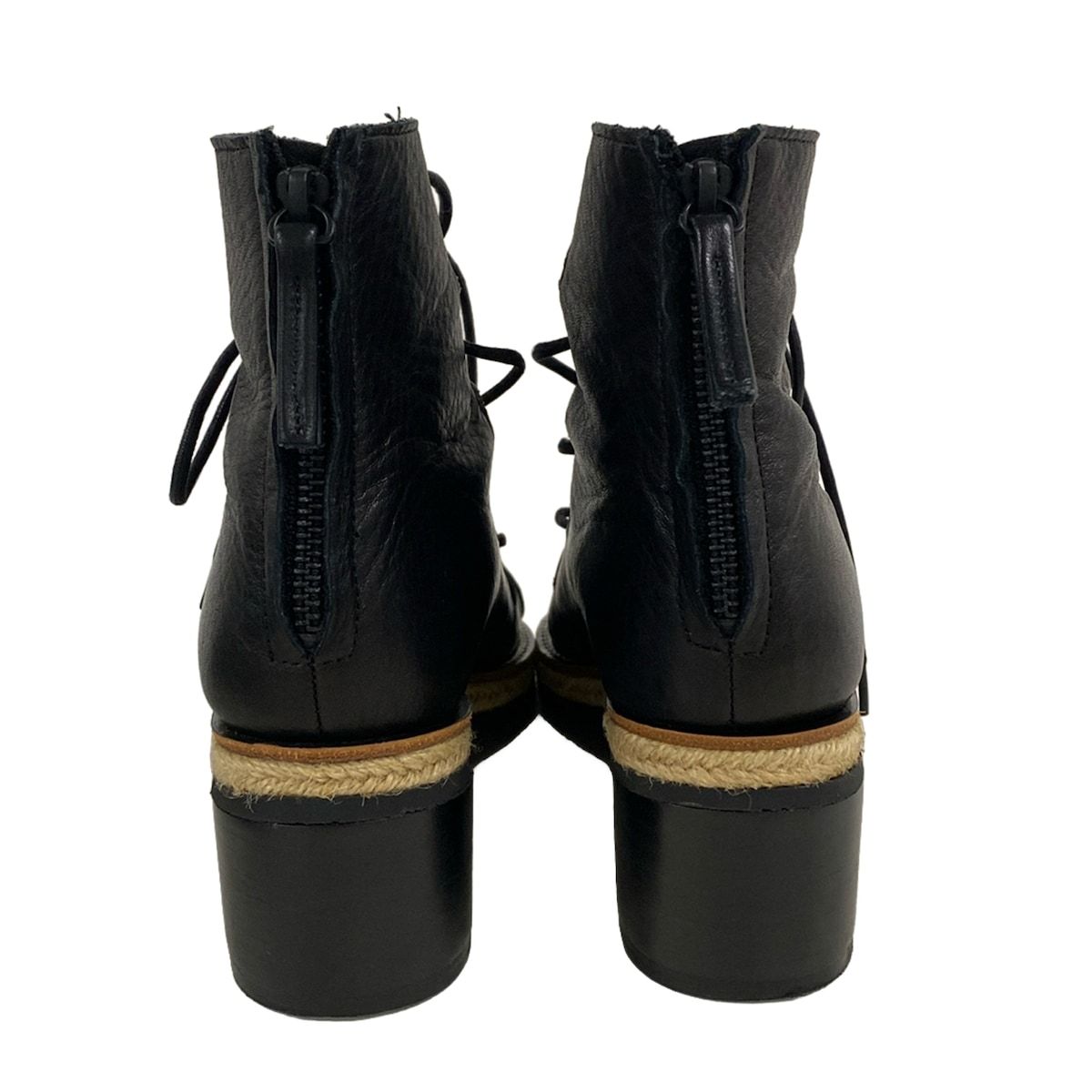 黒 レースアップ