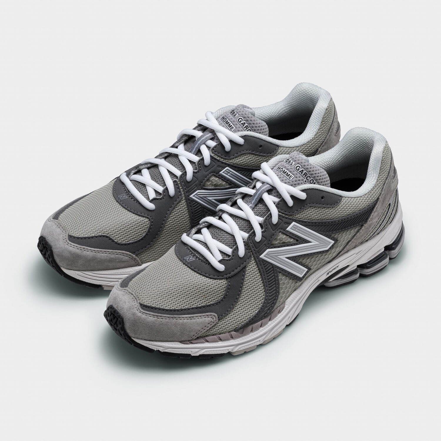COMME des GARCONS HOMME New Balance MR860 スニーカー HN-K102-001 