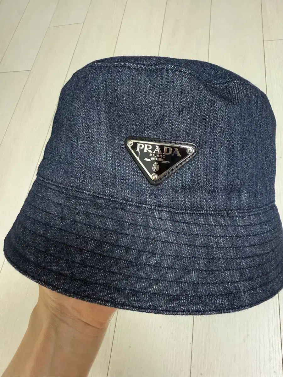 プラダ デニムバケットハット Mサイズ Prada(プラダ) デニム バケットハット M - メルカリ