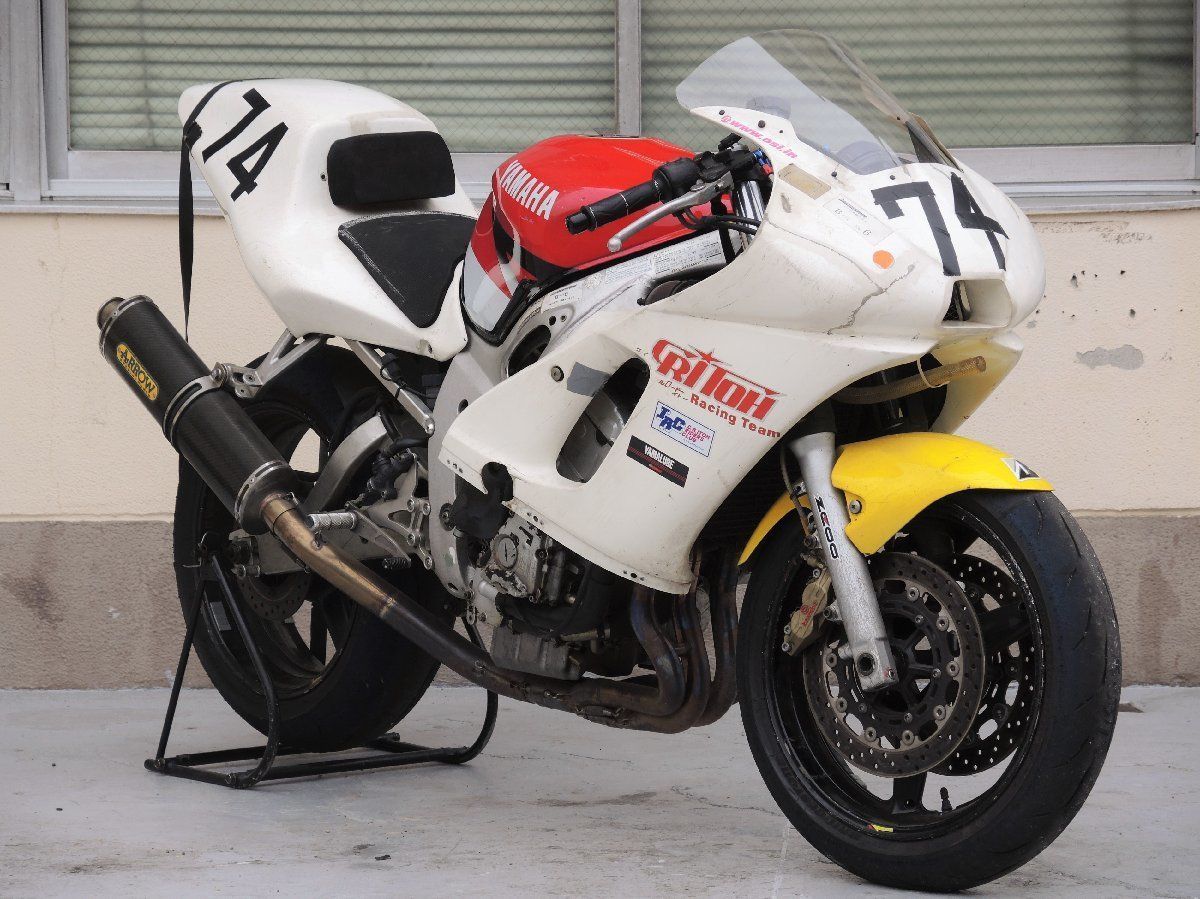 YZF-R6 RJ04N
