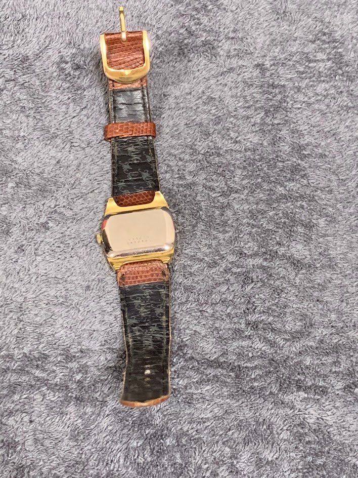 UNIVERSAL GENEVE 手巻き腕時計　ジャンク ☆ UNIVERSAL GENEVE ユニバーサルジュネーブ 腕時計 手巻き vintage