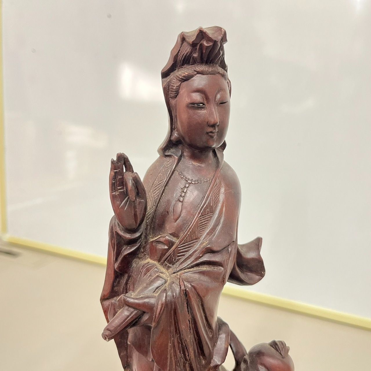 木製仏像 彫刻付き 木製 木彫り 彫刻 仏像 - メルカリ