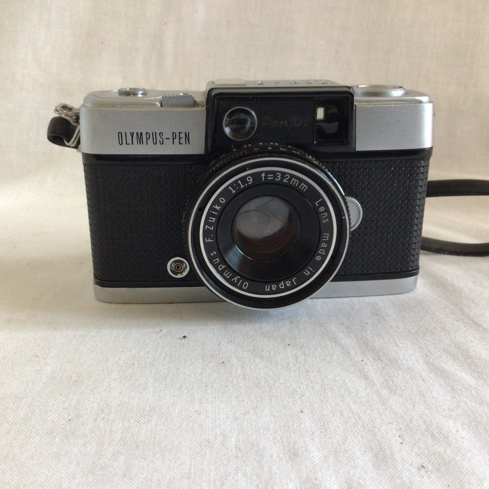 Olympus-Pen D オリンパス ペン D ハーフサイズカメラ F.Zuiko