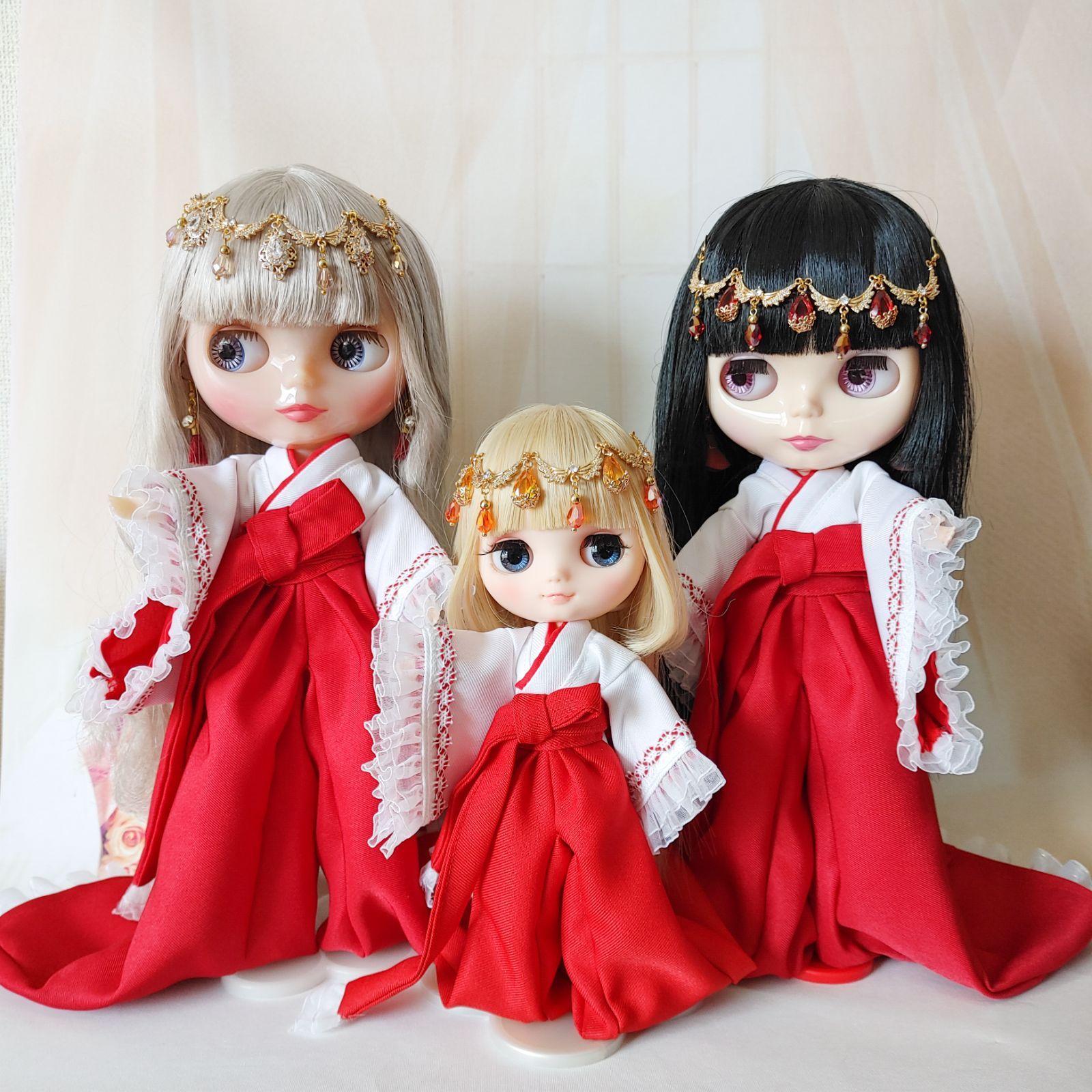 《ブライス・リカちゃん巫女姿白衣緋袴セット/ブライス着物/リカちゃん着物 71KDhm3jcCL._UF350,350_QL80_.jpg