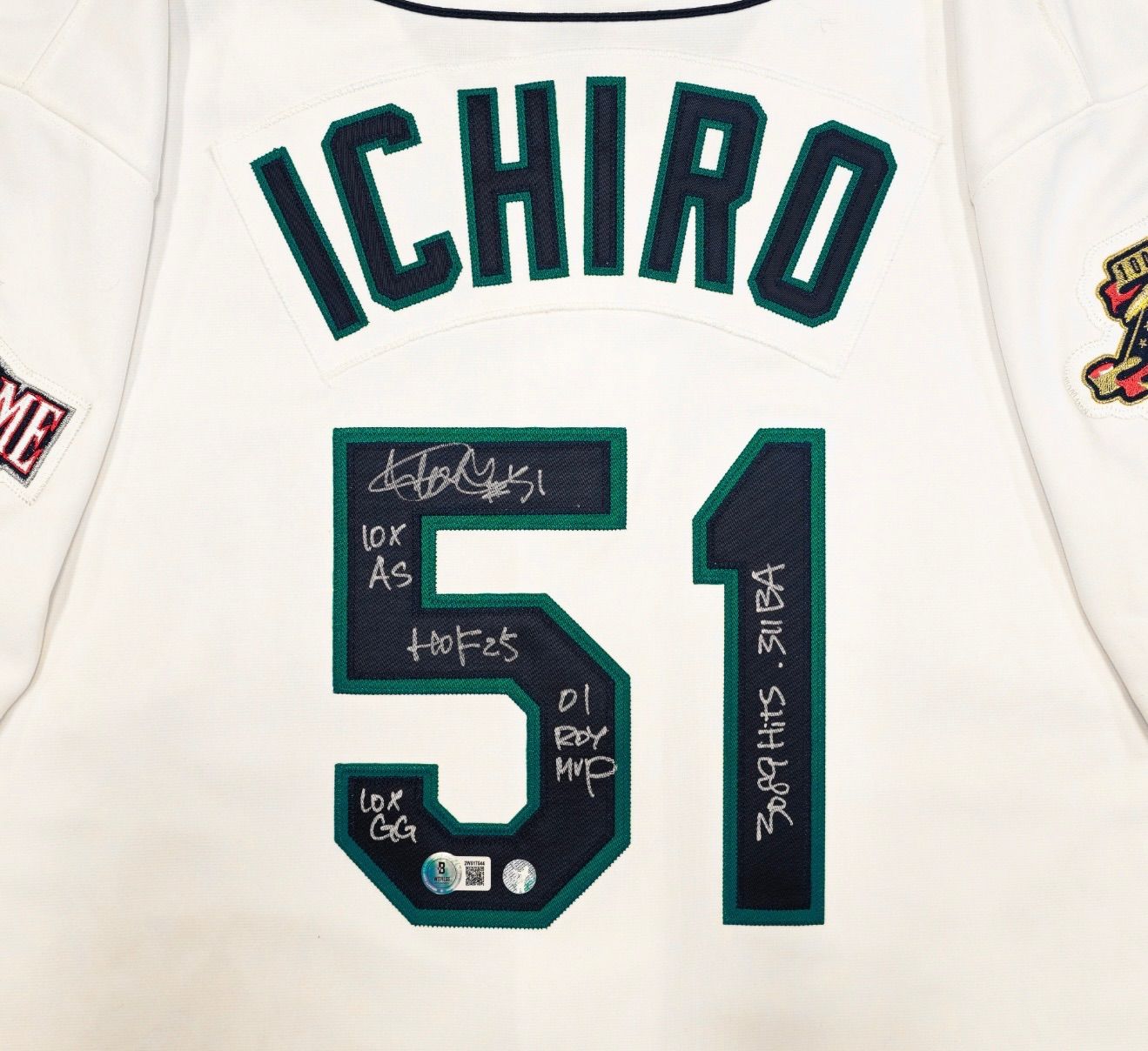 値下げ】51枚限定イチロー 直筆サイン入りマリナーズユニフォーム 最終