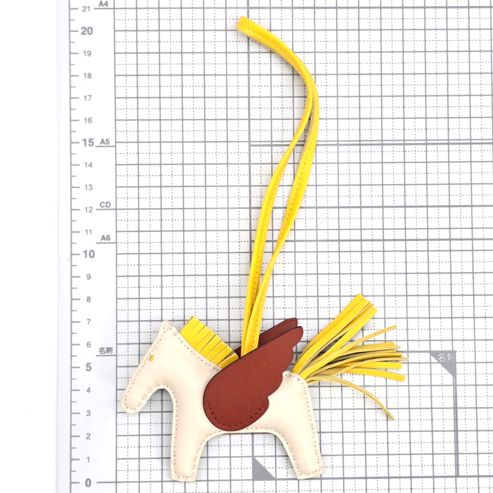 エルメス　ロデオチャームペガサスPM　クレ/ジョーヌナプル/キュイーブル HERMES エルメス ロデオペガサスチャームPM クレ ジョーヌナプル