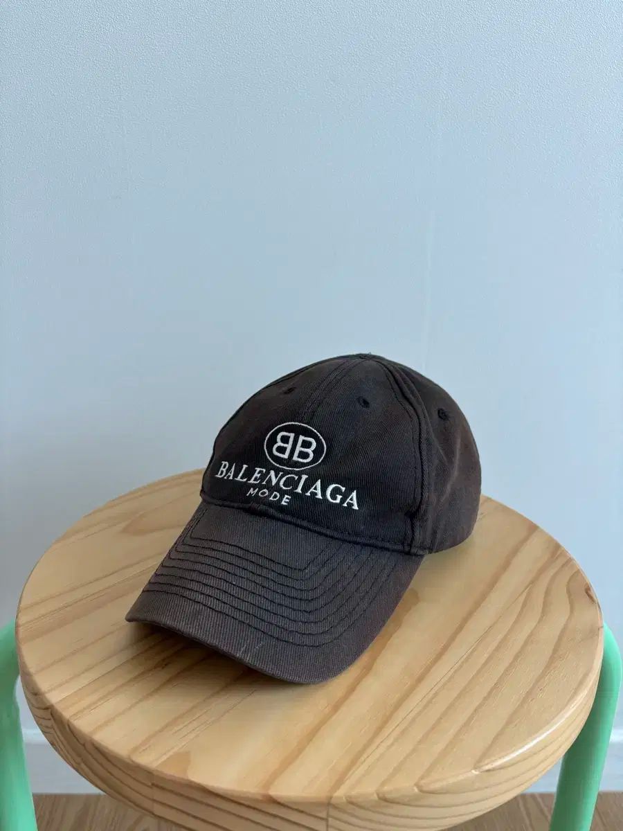 BALENCIAGA バレンシアガ BB モード ボールキャップ 帽子