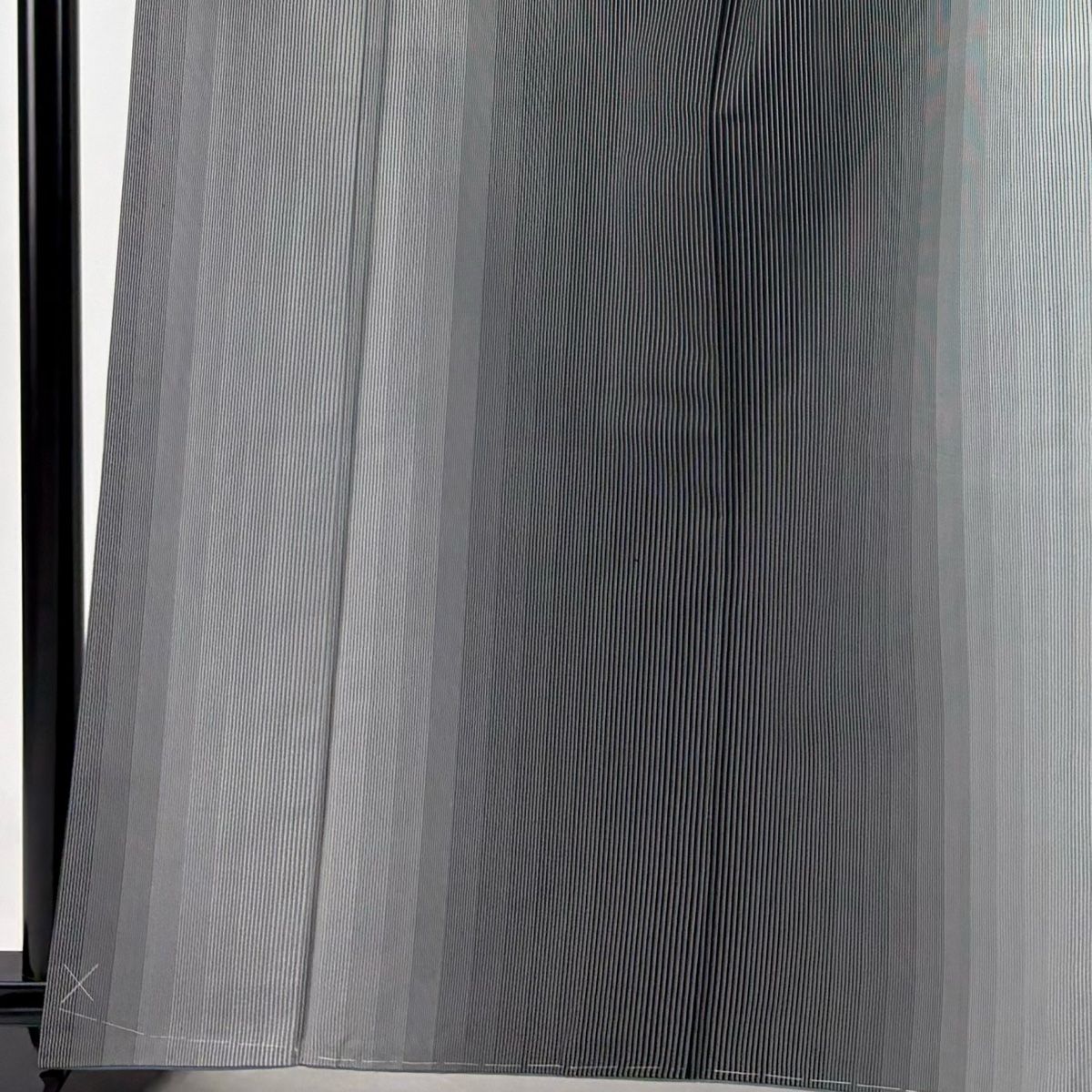 紬 身丈161.5cm 裄丈64cm M 袷 縦縞 黒灰 正絹 秀品