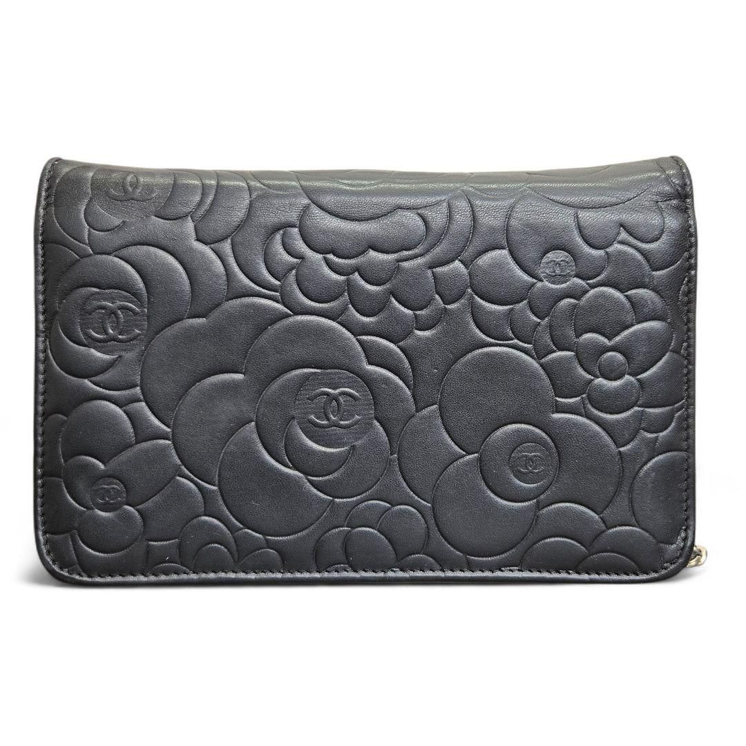 【美品】CHANEL カメリア ラムスキン チェーンウォレット ショルダー 黒 美品】CHANEL カメリア ラムスキン チェーンウォレット ショルダー 黒