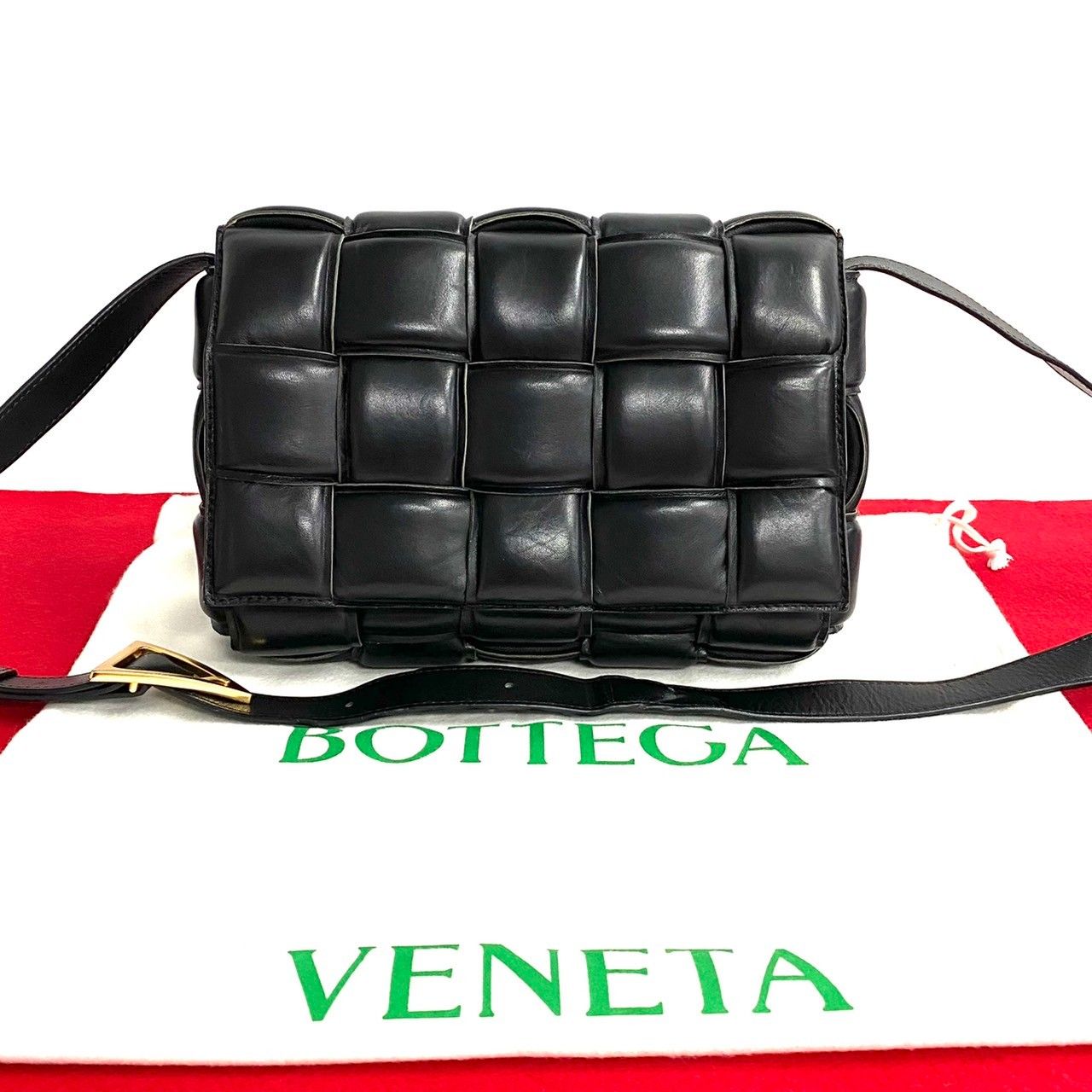 極美品 BOTTEGA VENETA ショルダーバッグ レザー ブラック 極 美品