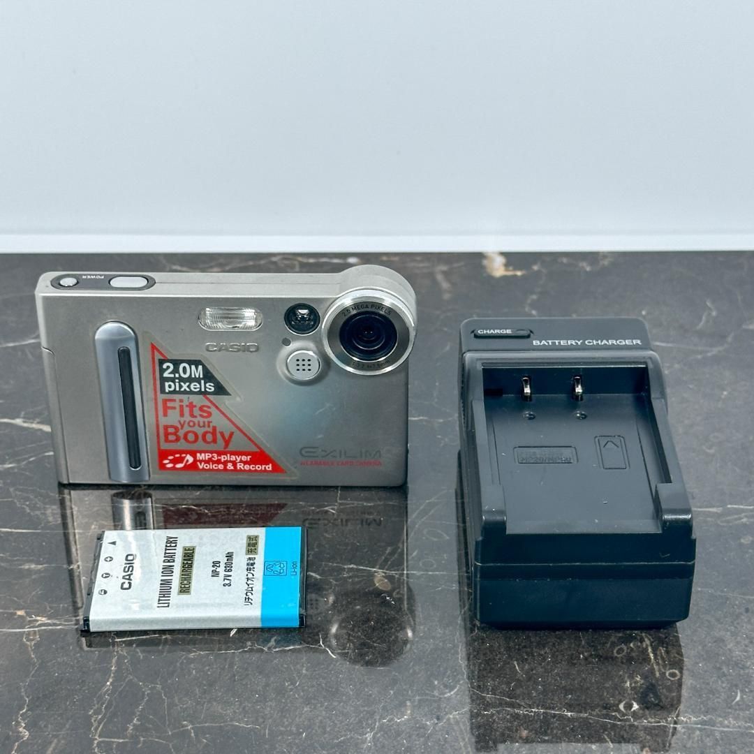 CASIO EXILIM EX-M2 デジタルカメラ カシオ エクシリム コンデジ