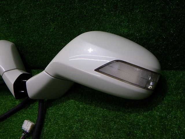 フリード ドアミラー左右 GB3 4 NH624P 9P ホンダ 250913037